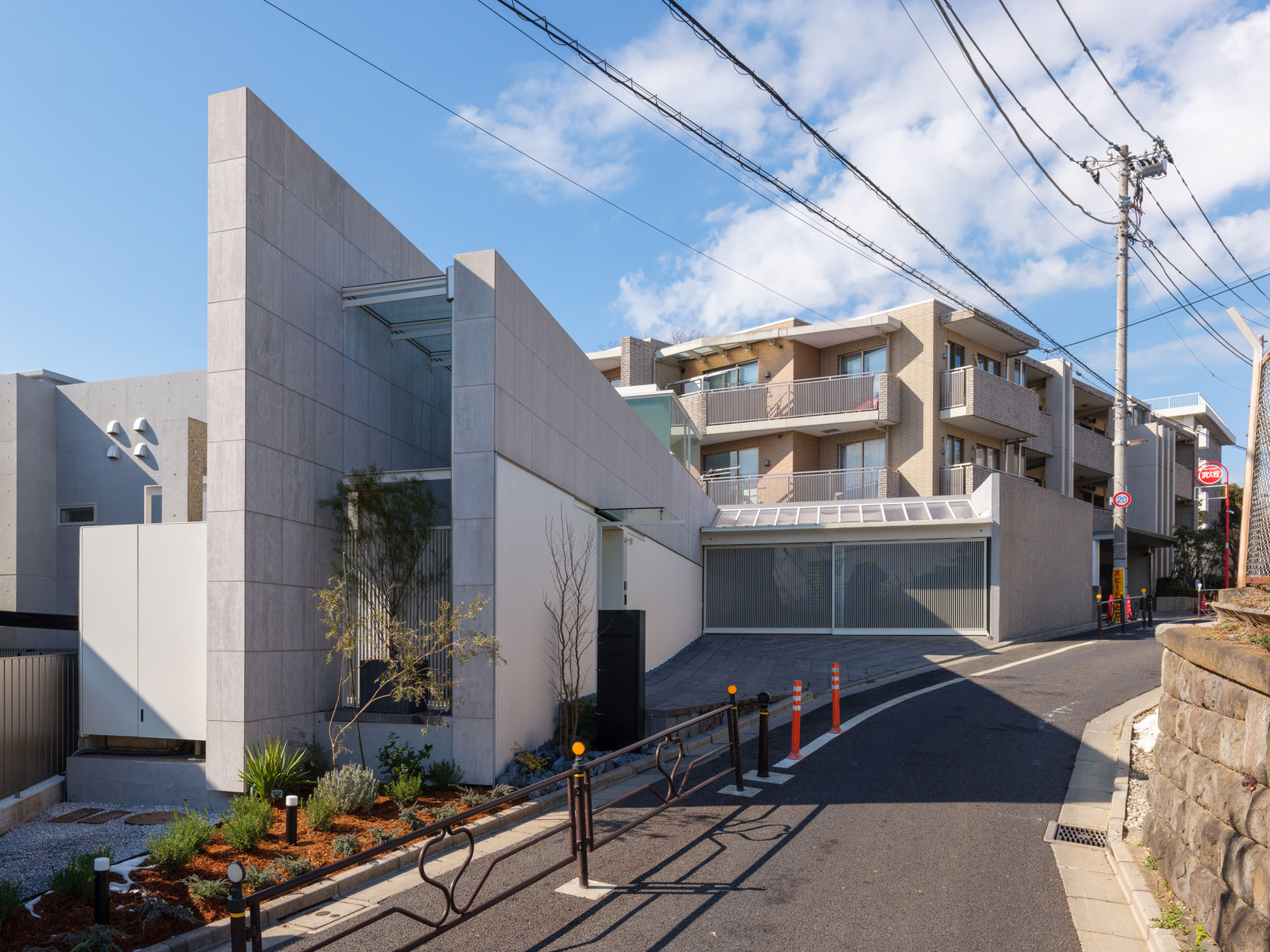 住宅建築写真 — KINUTA HOUSE 外観（世田谷・2024）